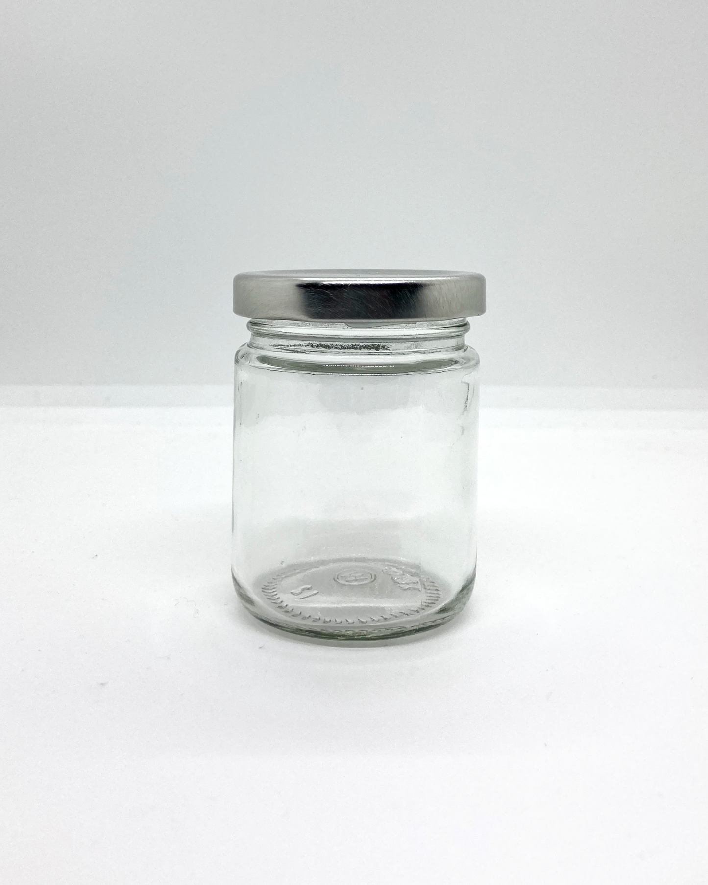 120mL. Clear Round Straight Cut Glass Jar and Lid