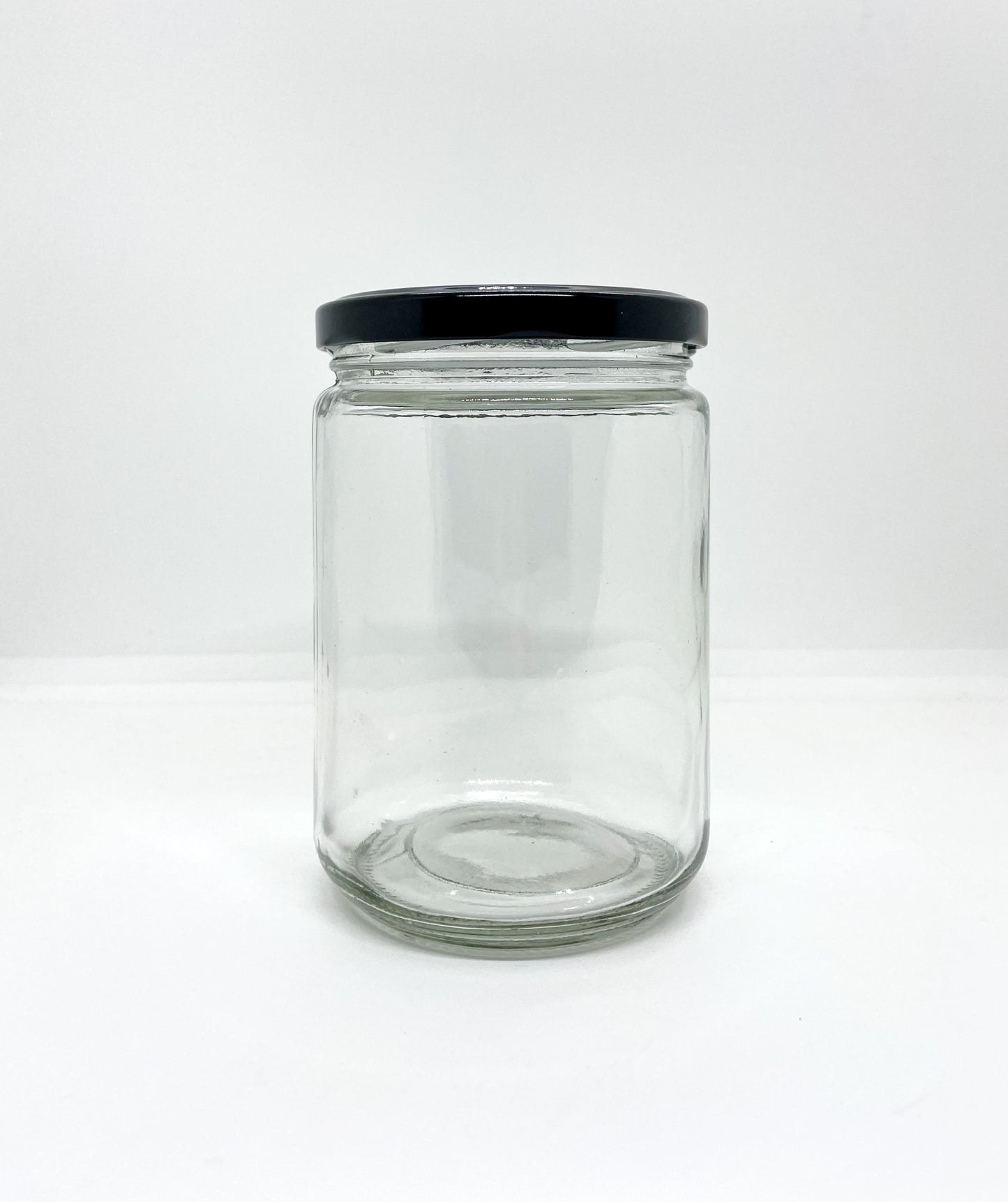 560mL. Clear Round Straight Cut Glass Jar and Lid (Net Fill Capacity: 490mL.+/-)