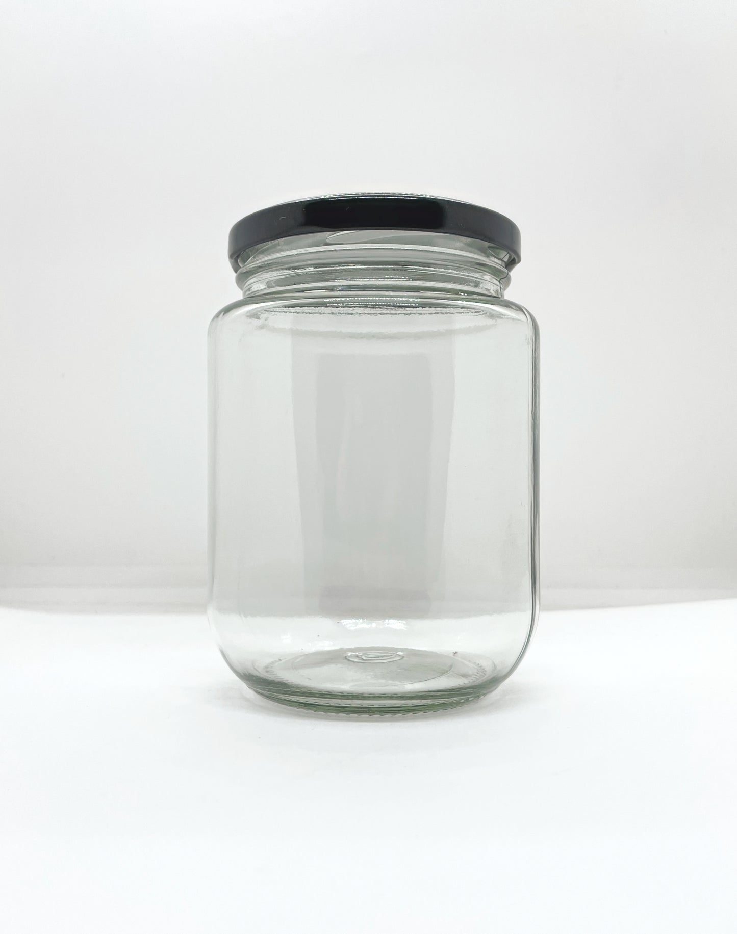 730mL. Clear Round Straight Cut Glass Jar and Lid (Net Fill Capacity: 700mL.+/-)