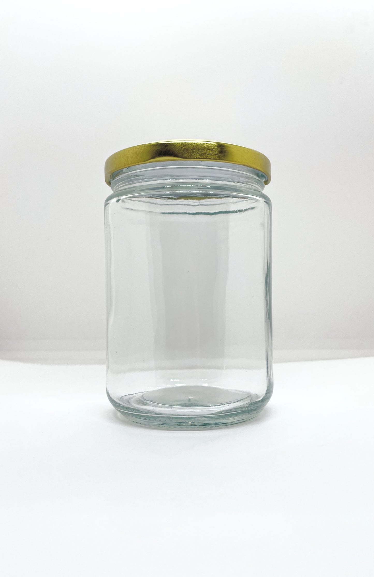 560mL. Clear Round Straight Cut Glass Jar and Lid (Net Fill Capacity: 490mL.+/-)