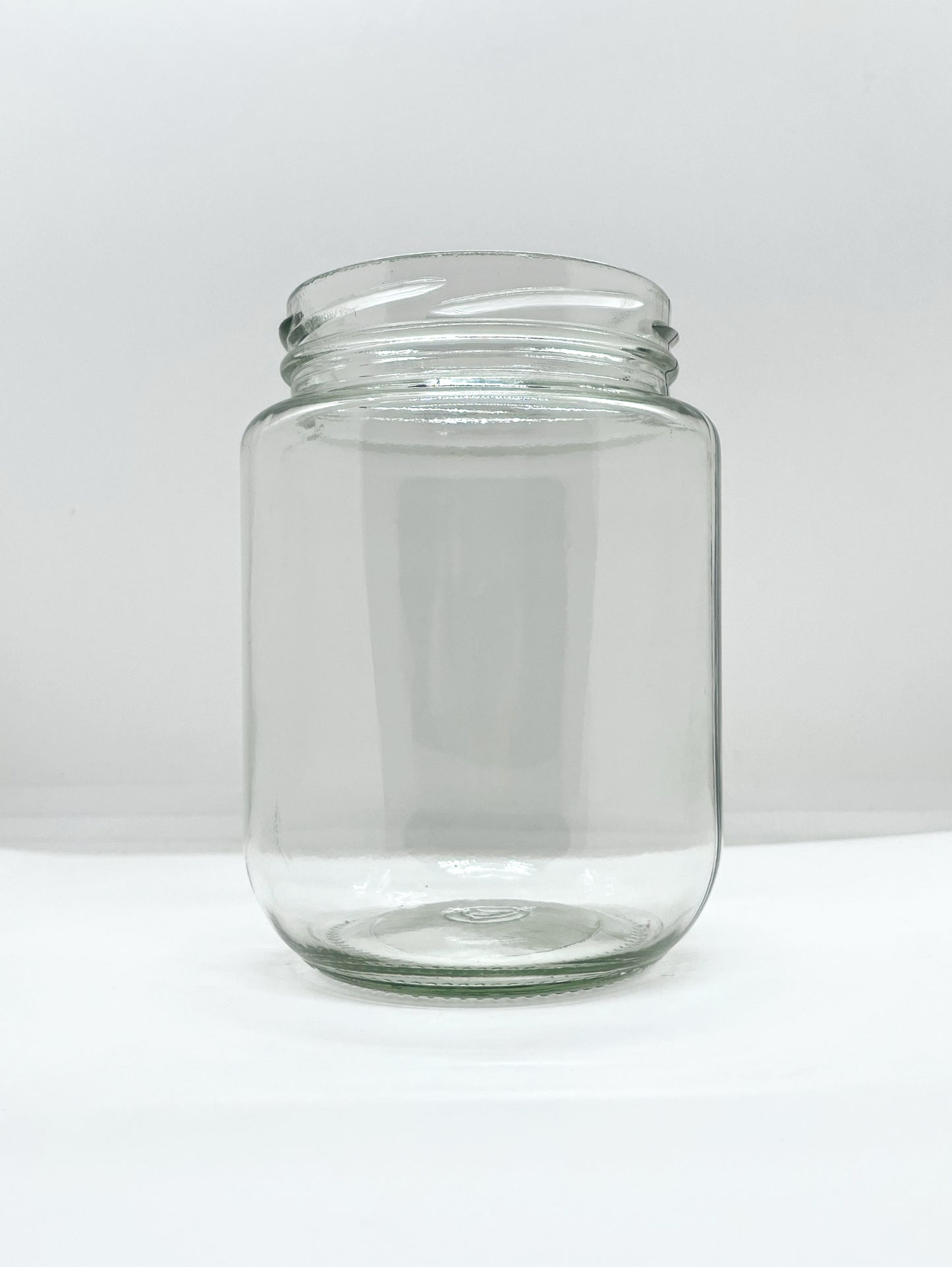 730mL. Clear Round Straight Cut Glass Jar and Lid (Net Fill Capacity: 700mL.+/-)